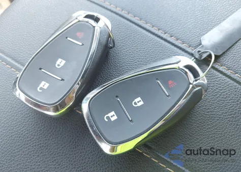 2021 Chevrolet Traverse Awd Ls из США, поврежденный, VIN 1GNEVFKWXMJ225612